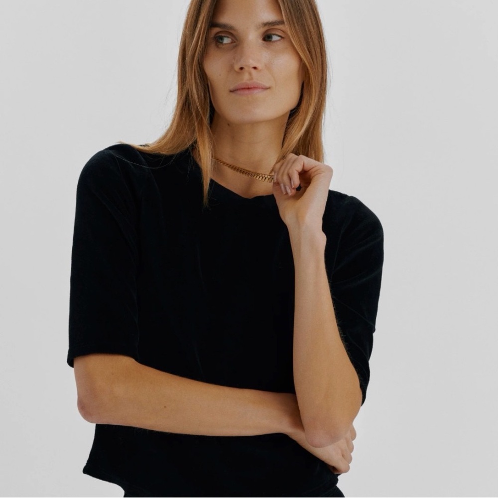 Suzie Kondi Corfu Elvow Sleeve Tee in Black Velour